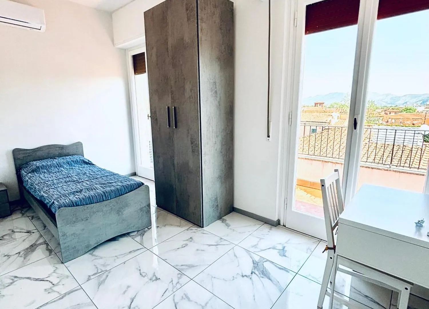 Attico Terrazza Vista Panoramica Lungarni Pisani Apartment