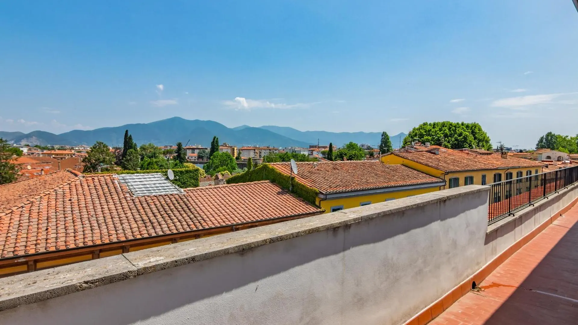 Attico Terrazza Vista Panoramica Lungarni Pisani Appartement